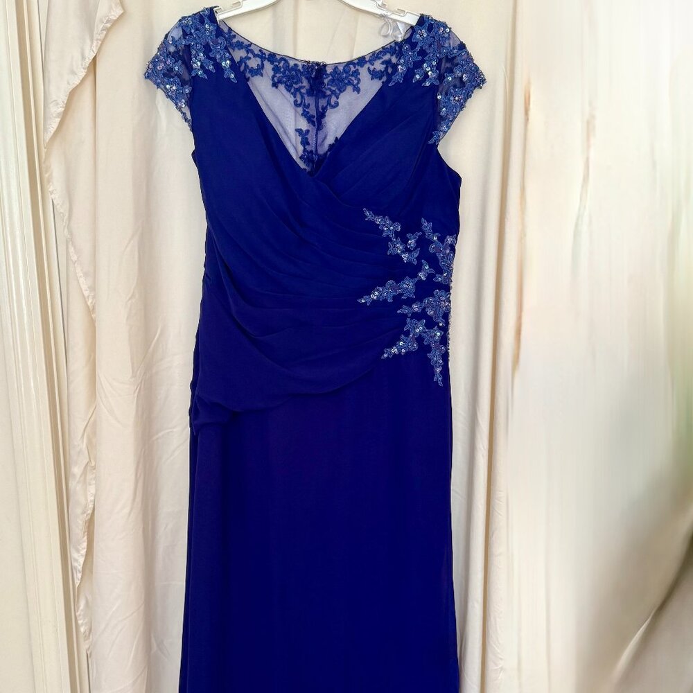 Beautiful Formal MOB Cobalt Blue Full Length Size 16 Bedazzled Womens dress